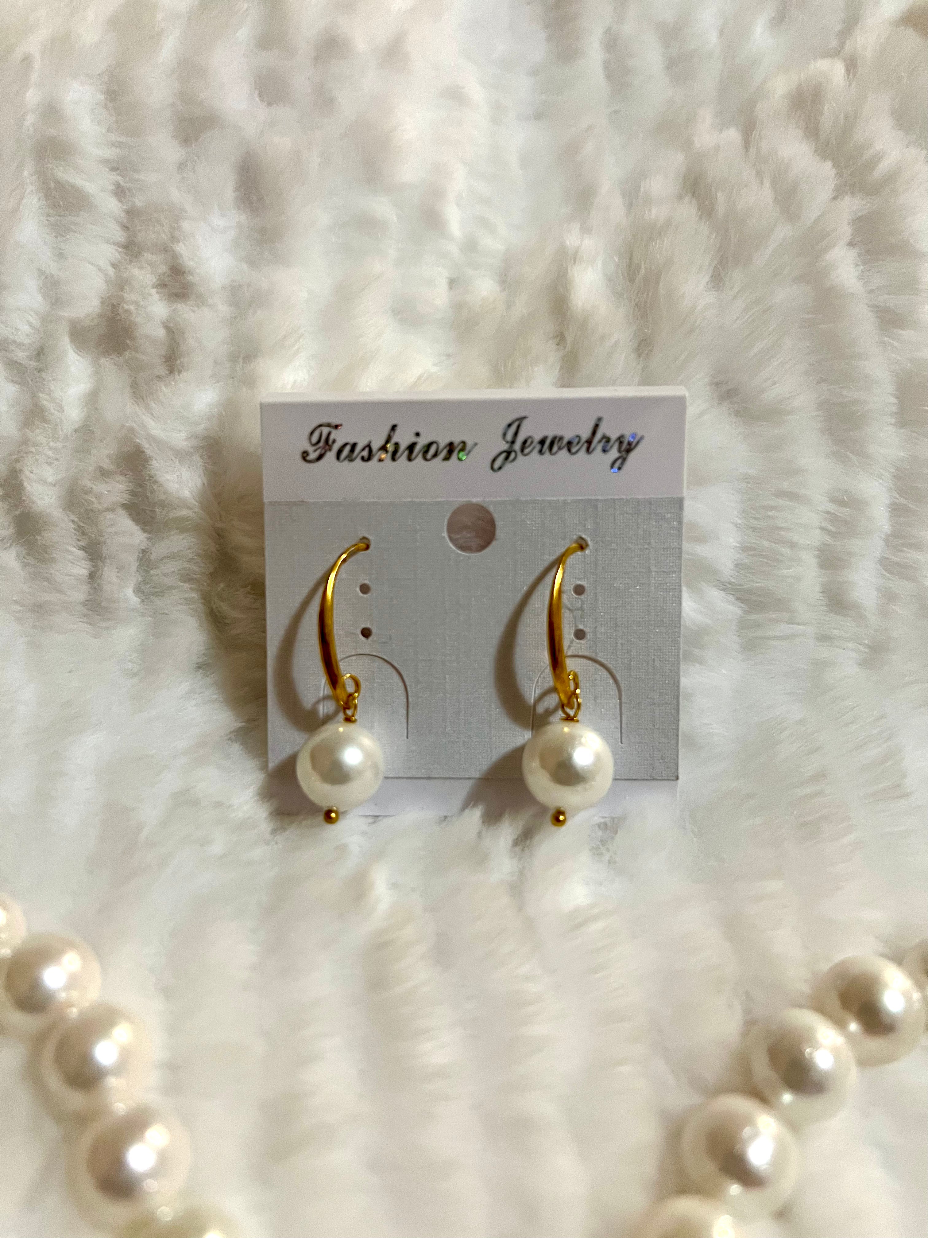 Bridal Shell Pearl Neckless